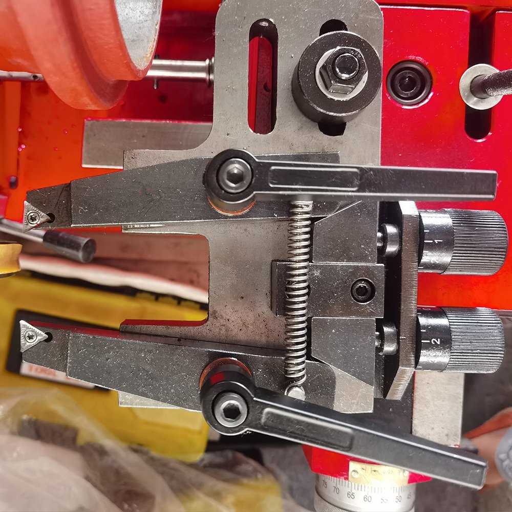 CE Standard Brake Lathe Machine Car Brake Disc Brake Disc and Drum Lathe Machine C9335 C9335A