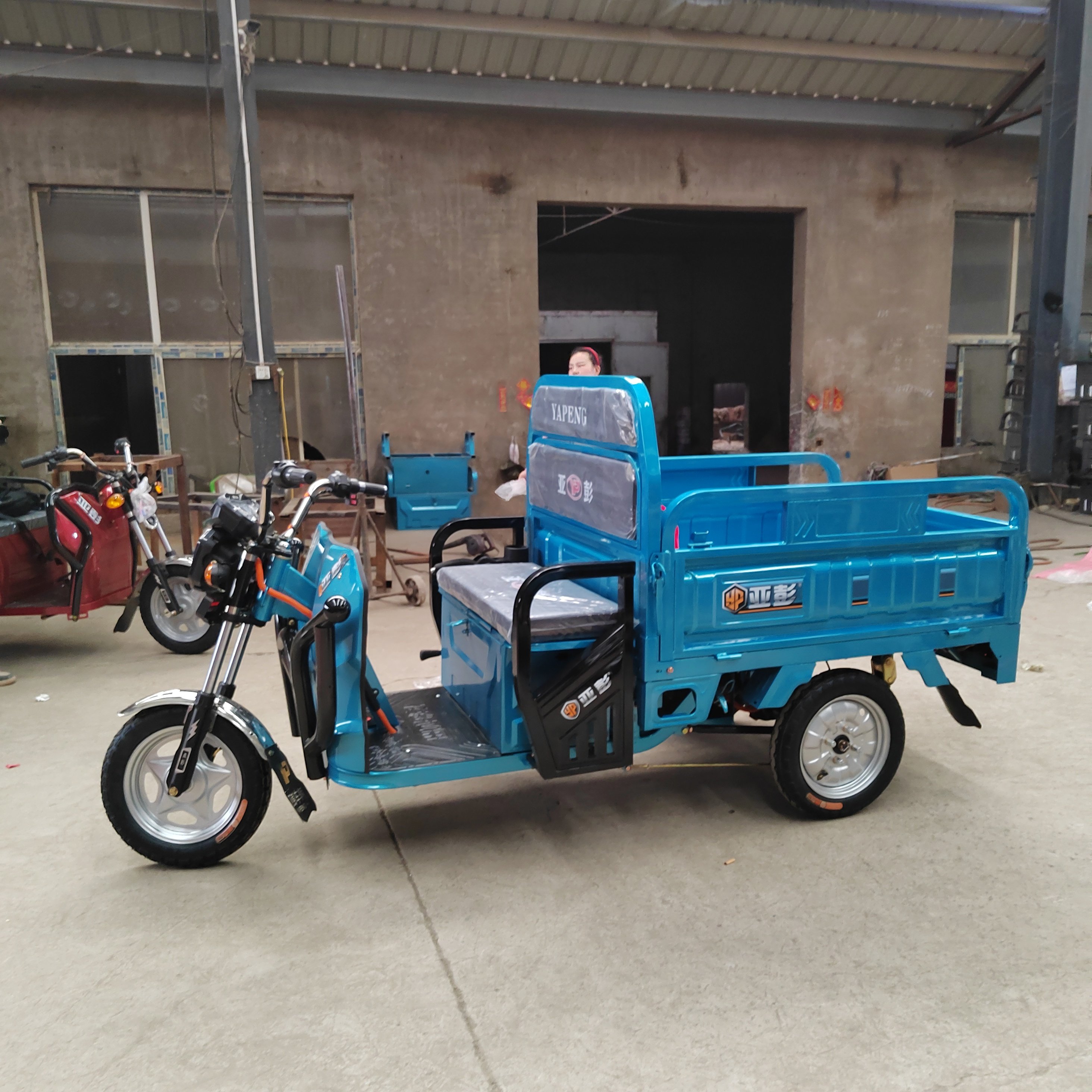 Factory Direct Sales Hot Farm Load 1.3m Long Cargo Basket Other Tricycles With 48V45A Battery High-quality Electric Tricycle