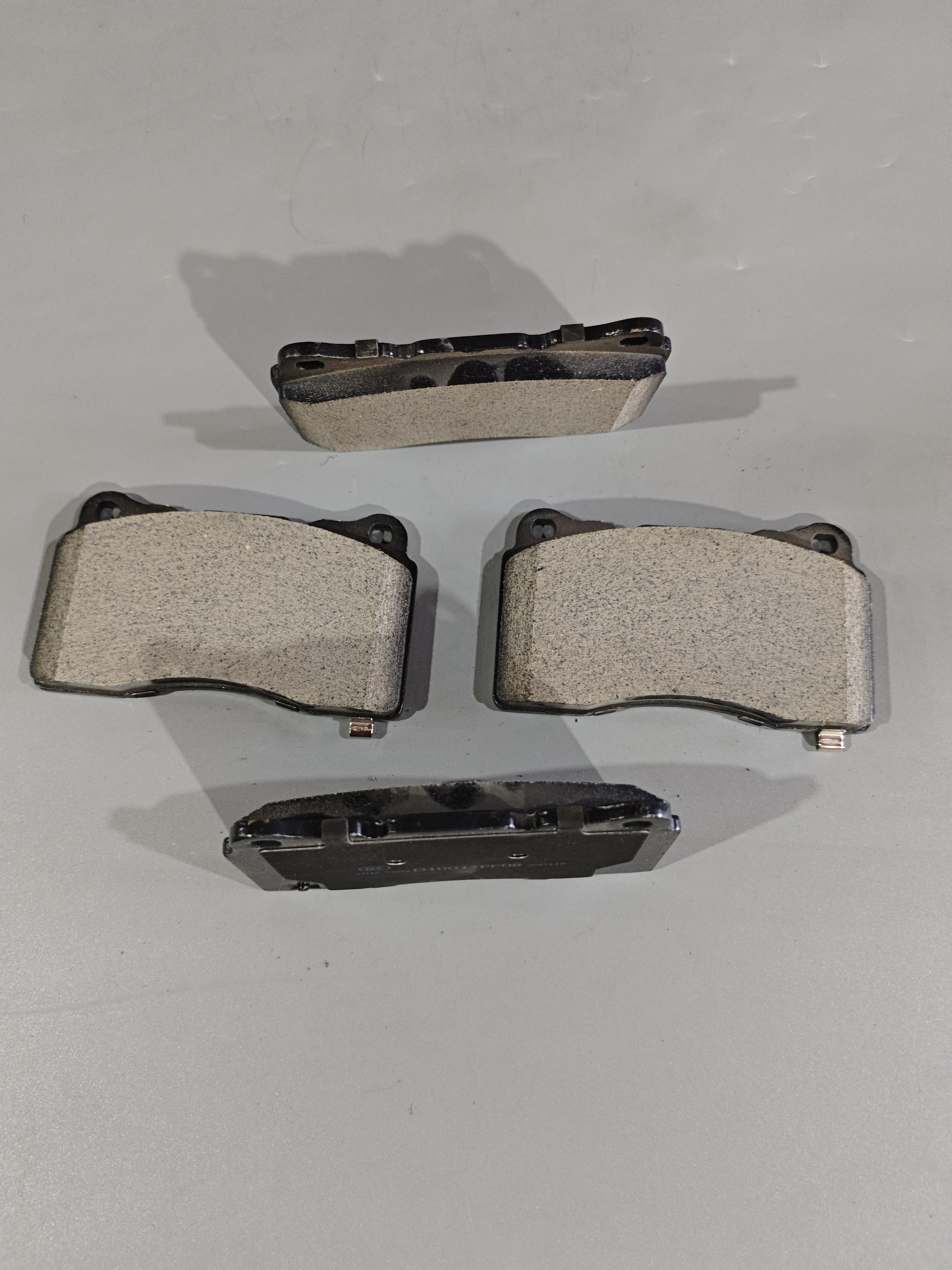 High Quality D1001-7902 Recommend Wear-resistant Black Brake Pads for Car