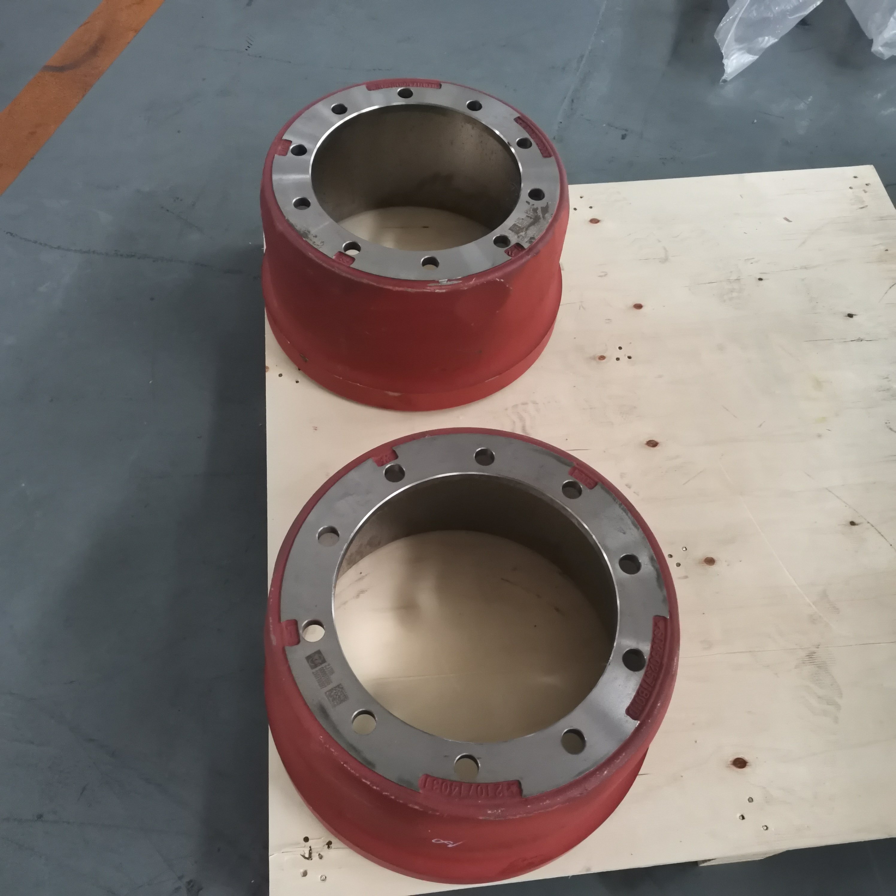 Truck Spare Parts Auto Parts Brake Drum SQ3502571B01D for FAW Truck