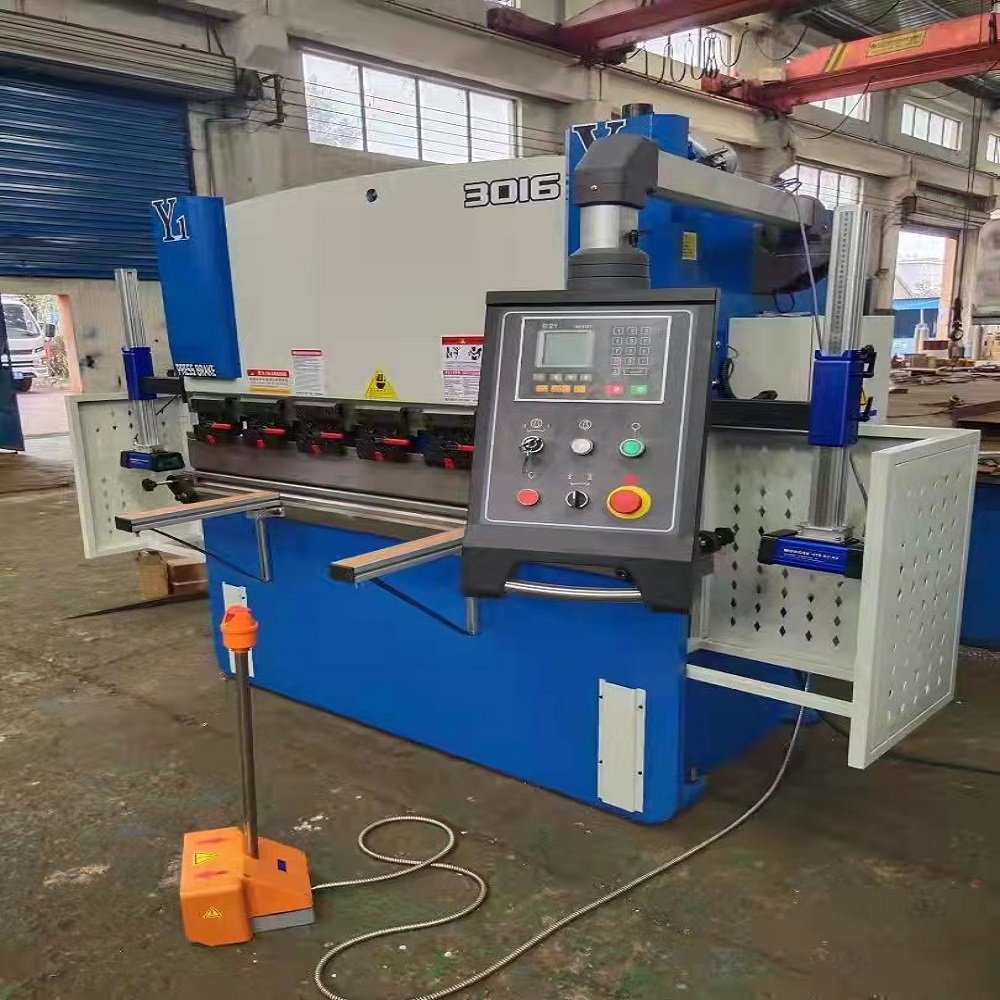 30T 1600 E21 System Small Blade Cnc Magnetic Bending Punch Oil Cylinder Press Brake