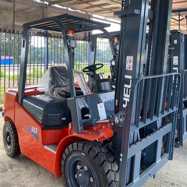 3 Ton Super Short Nwheelbase Transportable Forklift diesel Brake Master Cylinder Material Lifter Rear Axle Assy Drive Axle Hub