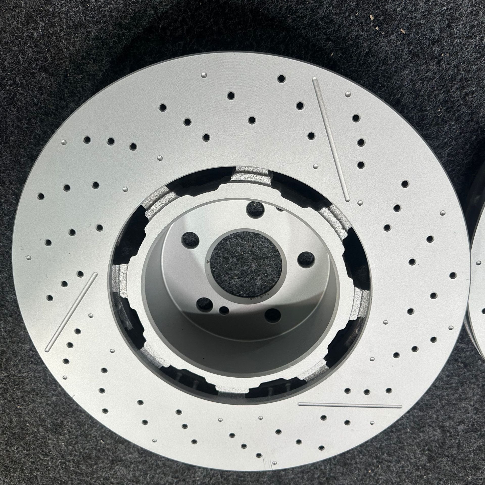 310*22mm 1K0615601N Autoparts Floating Brake Disc for Audi and Rear Brake Disc with Wave Cutting Floating Screw 2 Piece Set