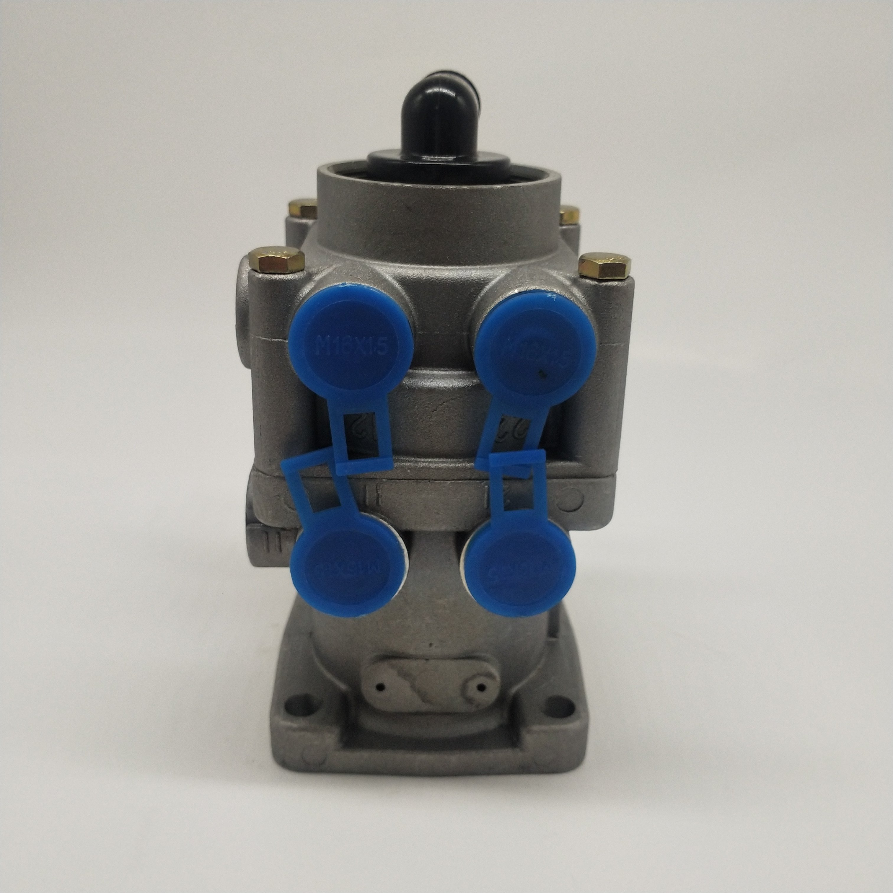 Foot Brake Valve Latest Technology for Truck Air Brake Valve 4613150080
