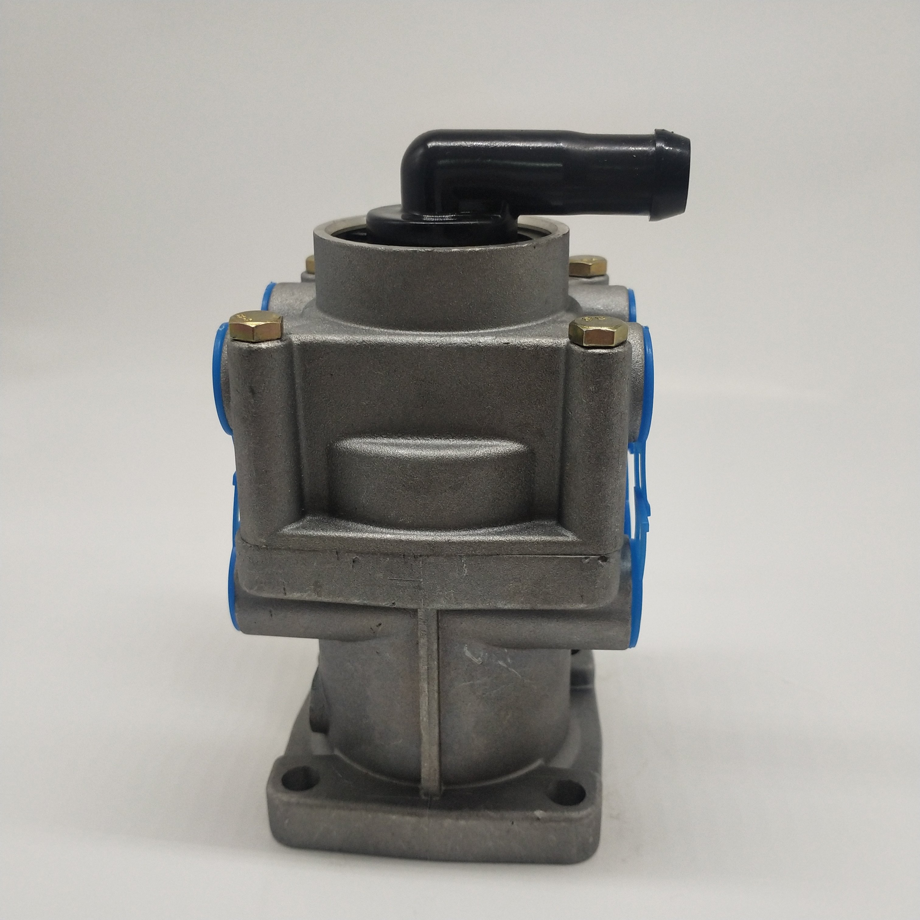 Foot Brake Valve Latest Technology for Truck Air Brake Valve 4613150080