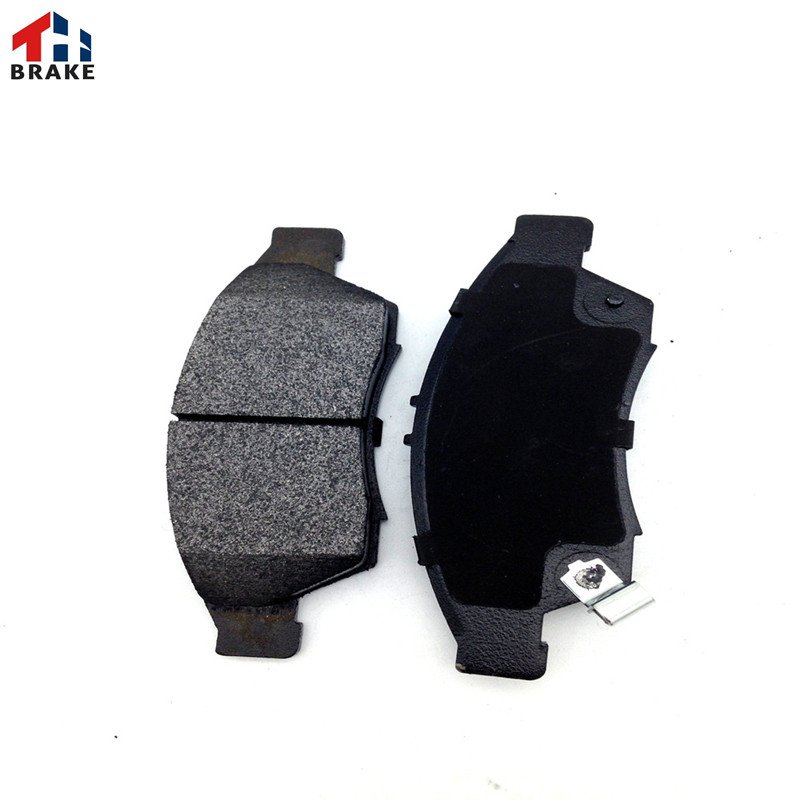 Hot Selling Factory Price Auto Parts Automotive Brake Ceramic Front Wheel Brake Pad for Car