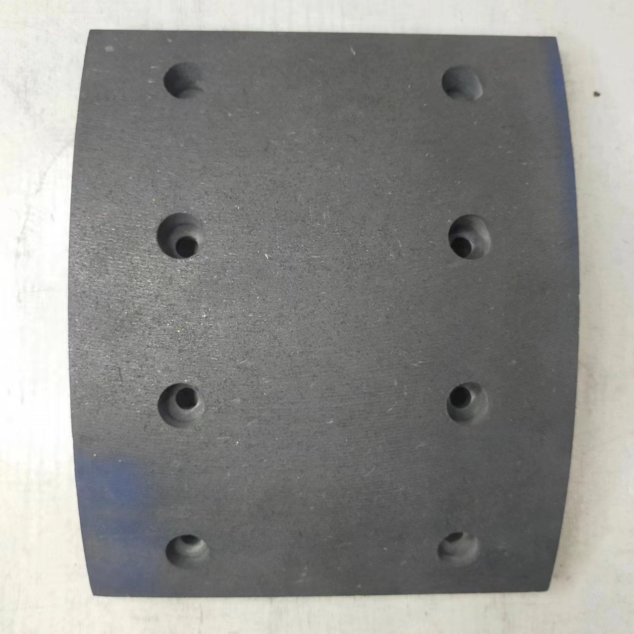 DAF Vehicles Are Suitable for Brake Lining 19900 Asbestos-free Wear-resistant Brake Pads.