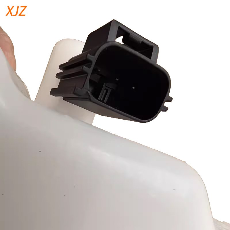 XJZ Automobile Brake Parts Brake Master Cylinder Assembly E9P2-2071AA for JMC YuHu YuSheng Brake Master Cylinder