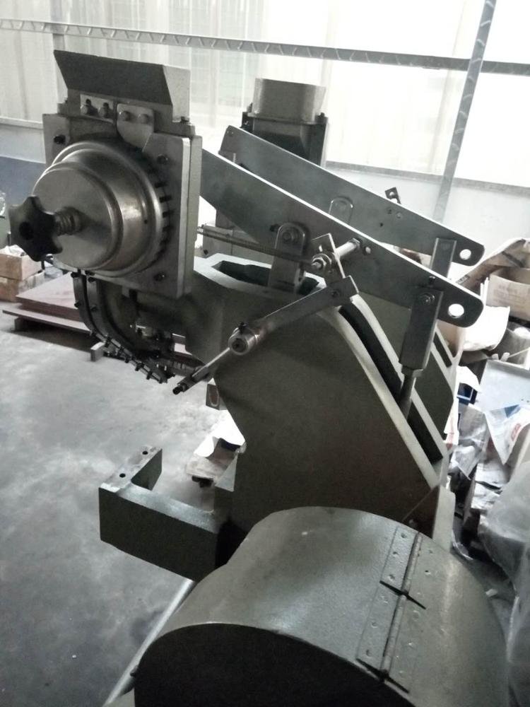 CD-J13C Service Available Table Type Riveting Machine for Brake Shoes Automatic Feeding Rivets