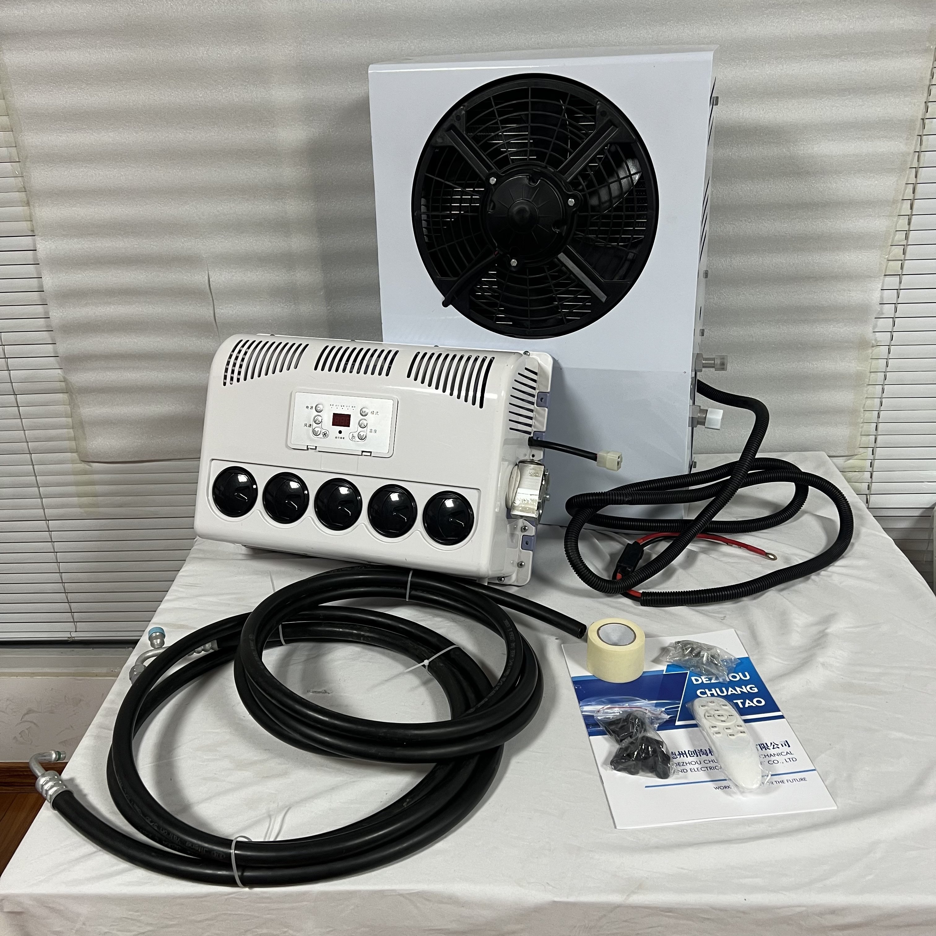 High Quality Iron Truck Parking Conditioner Parking Cooler 12/24V Overhead Split Car Auto Parking air Conditioner