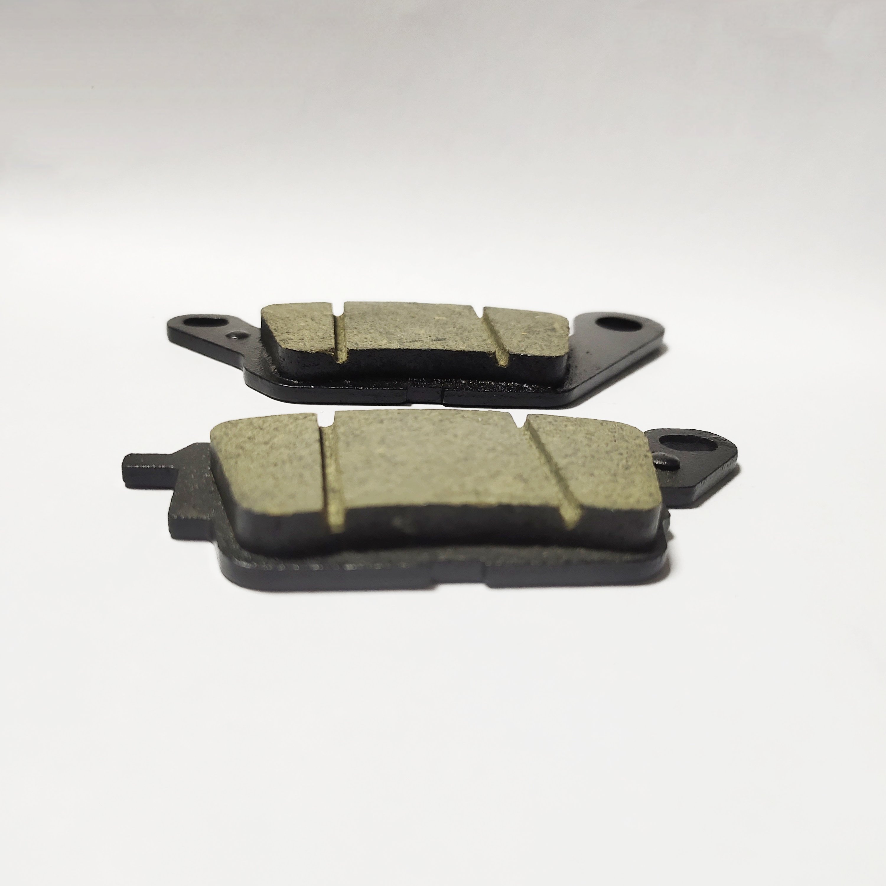 FA694 Motorcycle Brake Pad for YAMAHA GPD125 N-MAX125 N-MAX150 LTS125