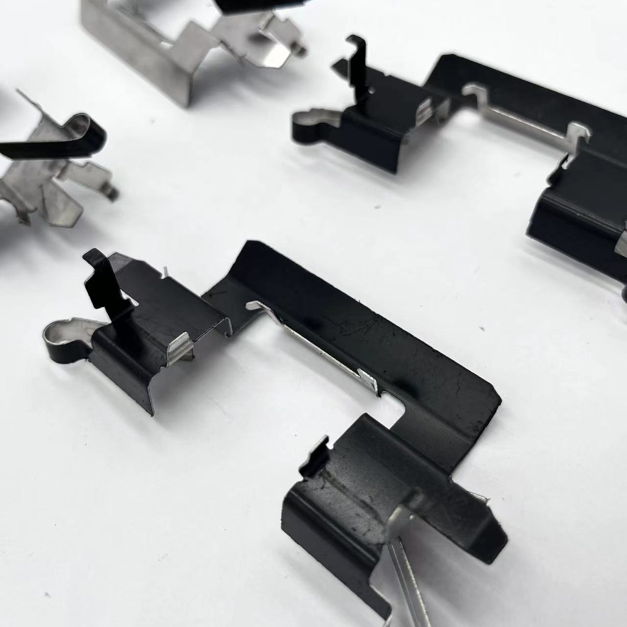D1650 Car Front Brake Pad Clips Break Pad Repair Kit for Nissan D1060-3TS0A