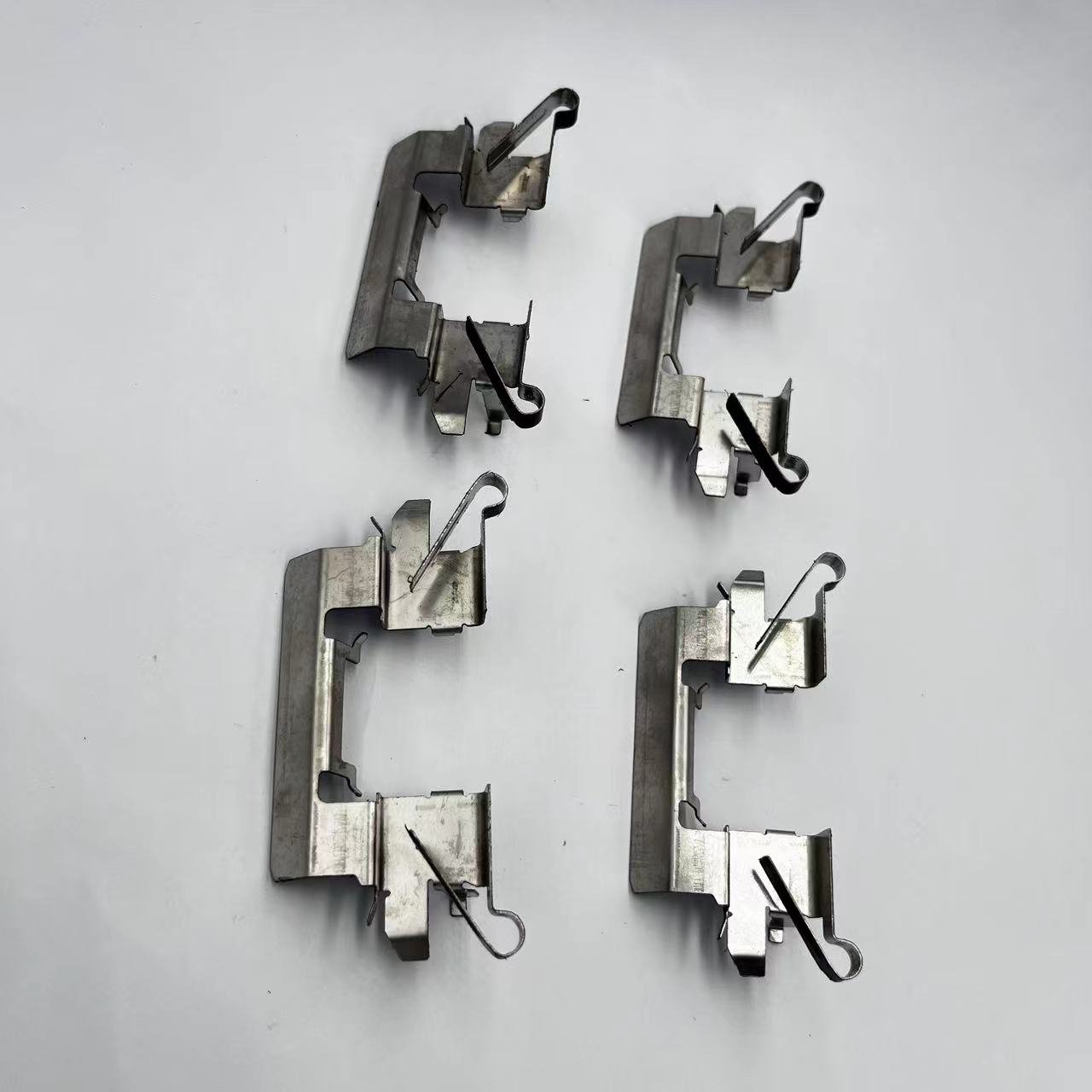 D1650 Car Front Brake Pad Clips Break Pad Repair Kit for Nissan D1060-3TS0A