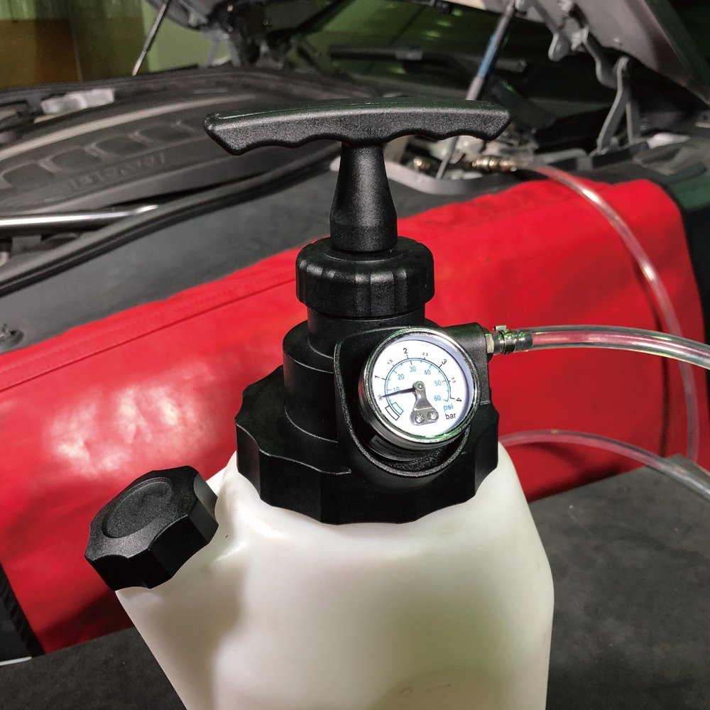 Tools Automotive 3-Liter Premium European Bleeder for Brake Fluid Bleeding