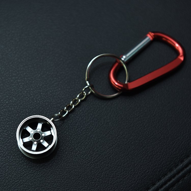 Custom Logo Luxury Fashionable Souvenir Car Parts Decoration Alloy Wheel Metal Keychain Car Lovers Gift