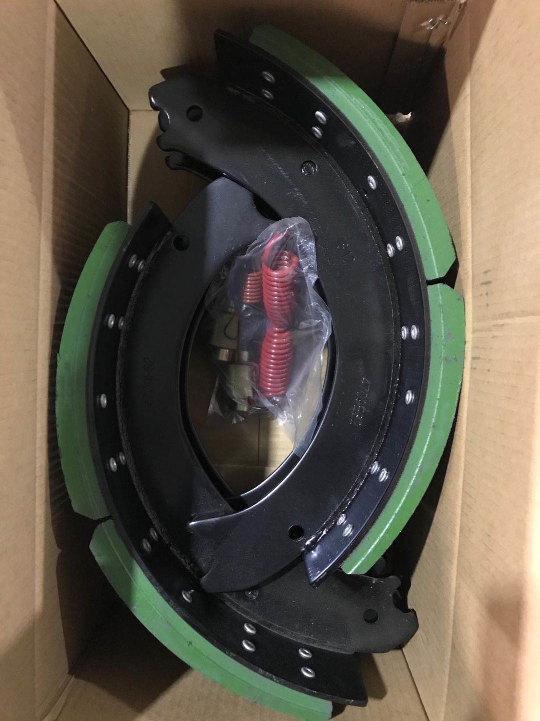 Heavy Duty Vehicle Brake Shoes with Semi-metallic Brake Linings 4515Q Assembly for Truck and Trailer