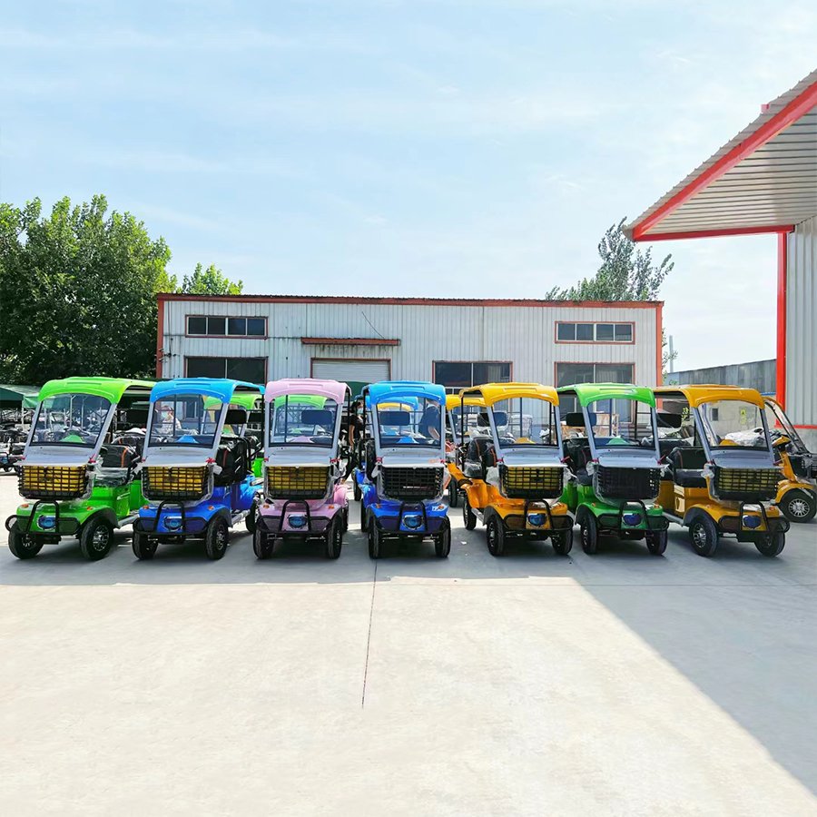 China 2 4 6 Seats Electric Tourist Shuttle Bus Classic Car Mini Electric Sightseeing Car