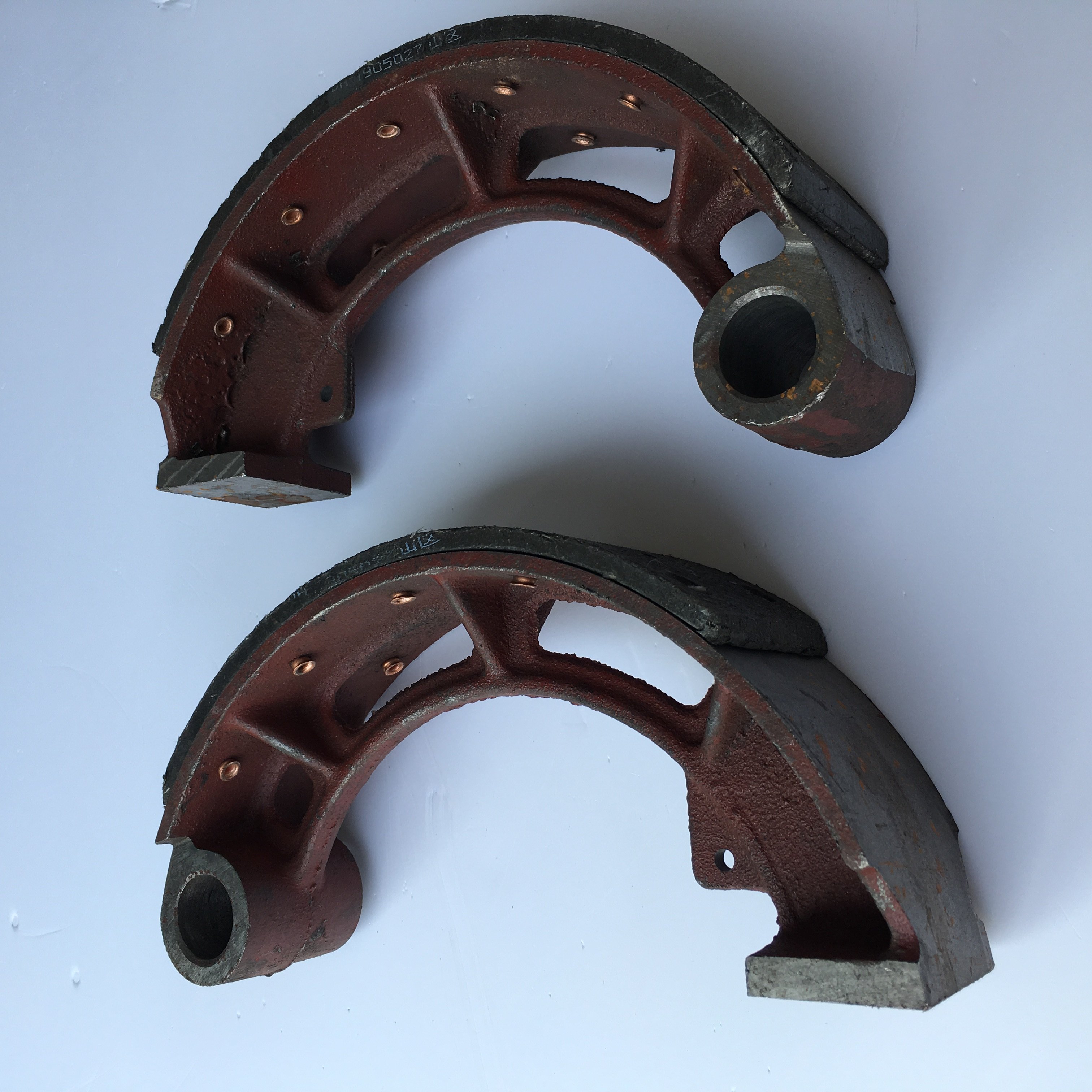 Manufacturer Sells High Quality Brake Shoe 1030