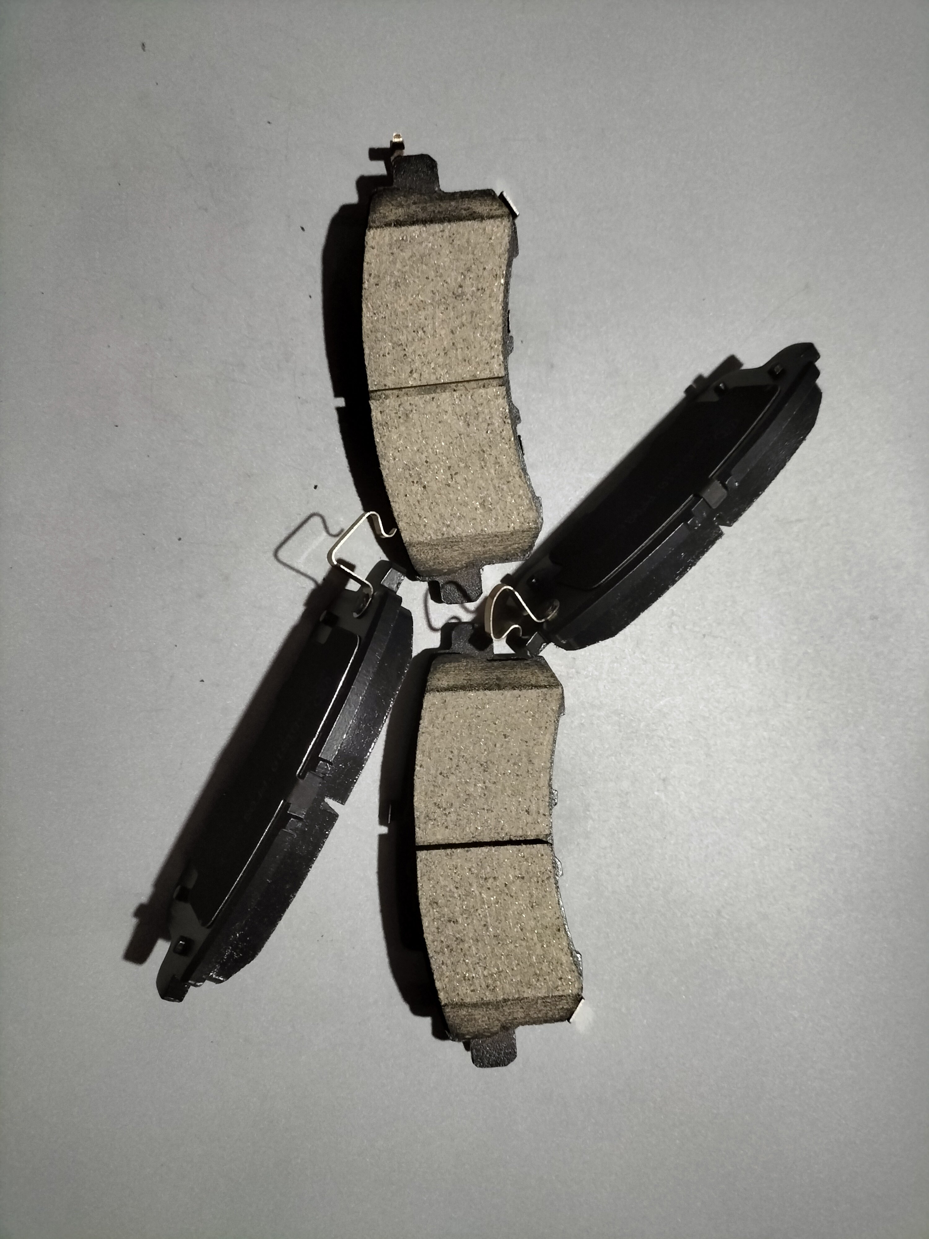 Customizable D1510 Recommend Wear-resistant Black Brake Pads for Car
