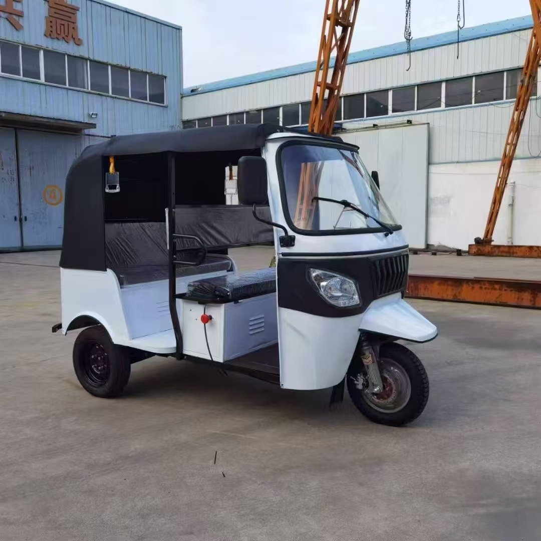 2024 New Arrival 5-Seat Passenger Tricycle Taxi Tuk Tuk Bajaj Adult Tricycle 3 Wheel Ev Rickshaw