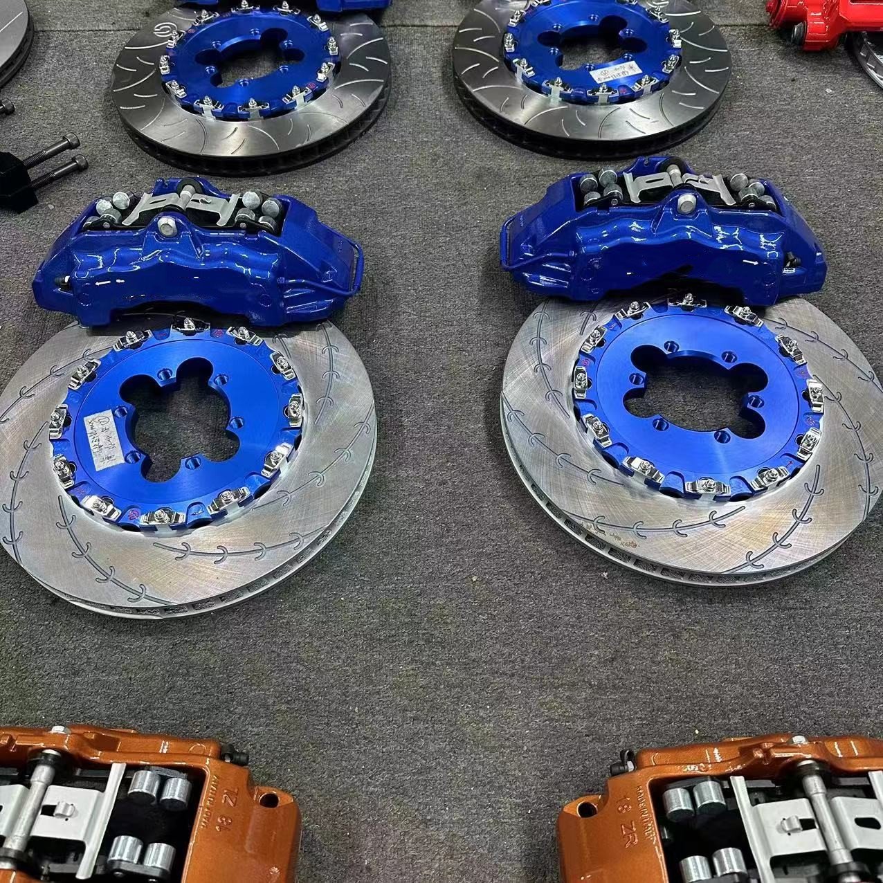 Hot Sale and High Performance Brake Caliper Kit 6 Piston Four Piston Car Brake System Car Brake Kit