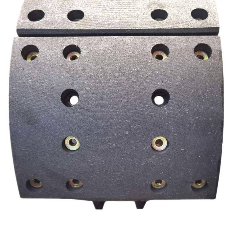 SINOTRUK HOWO Truck Parts Rear Brake Lining 410*220 12 Holes WG9761450185 Truck Brake Pads