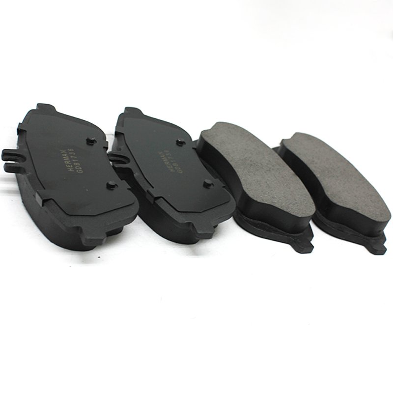 Factory Supply High Temperature Resistant Car Spare Parts Semi-metallic Brake Pads 0074205520