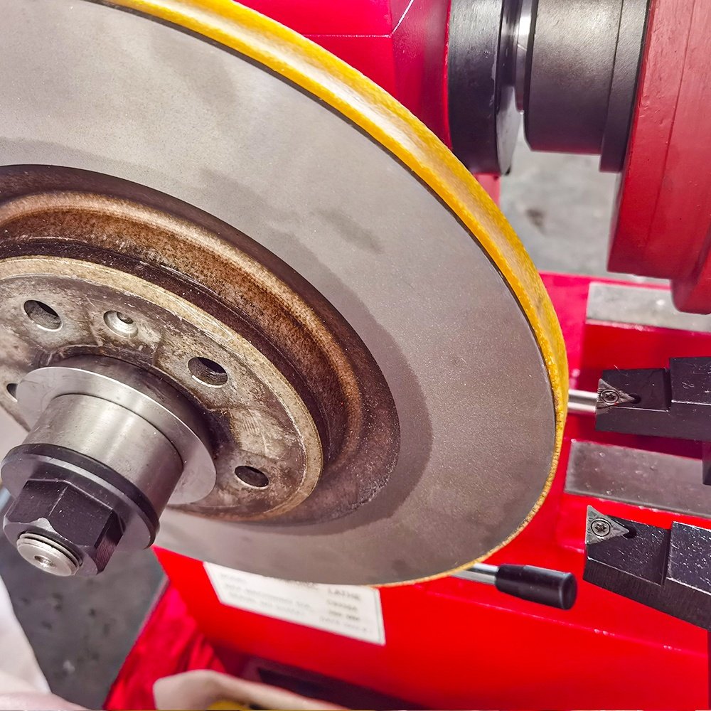 Disc Brake Drum Lathe Machine Auto Brake Drum Disc Cutting Machine C9335 C9335A