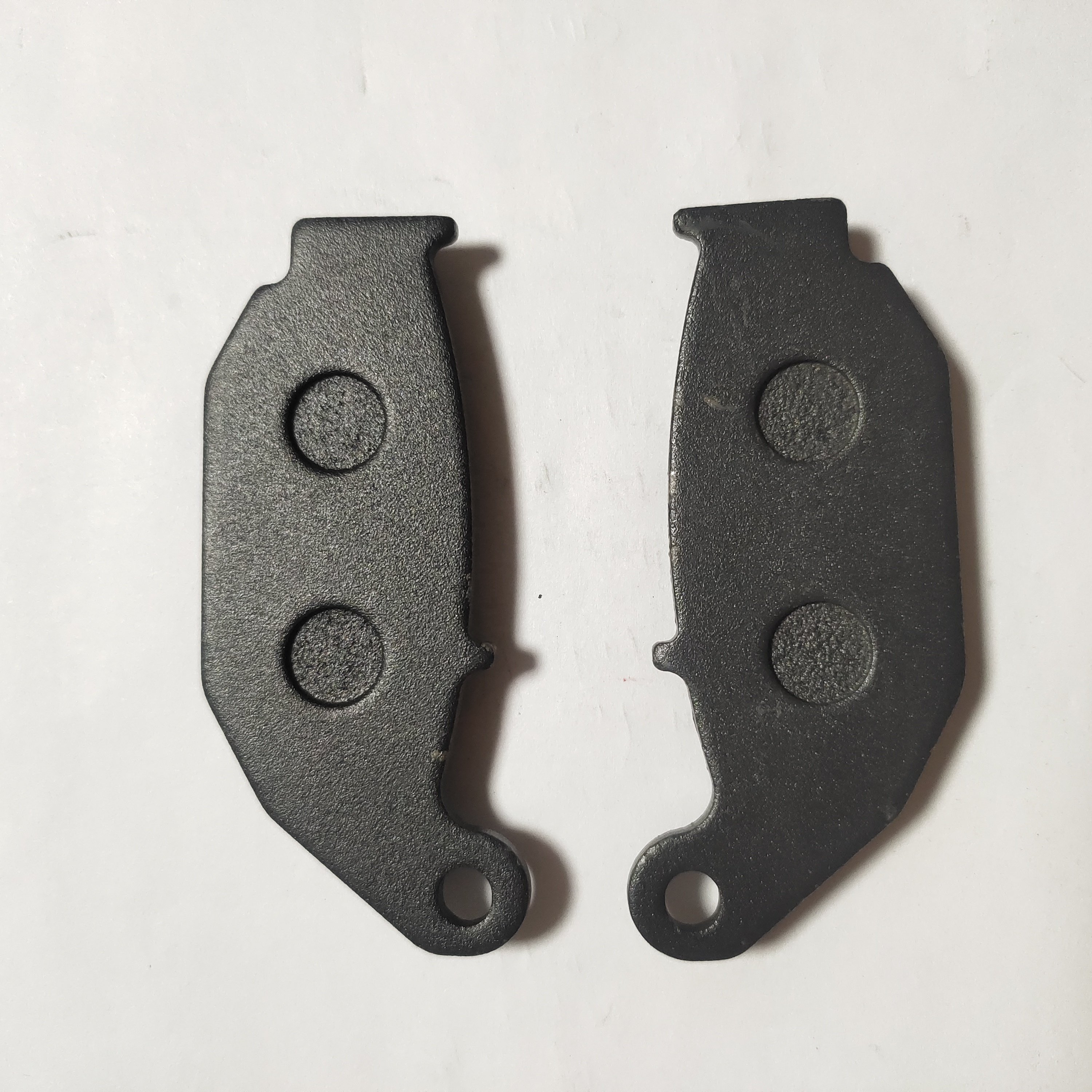 High Tech Motorcycle Parts and Accessories INVICTA TRASERO Motorcycle Brake Pad for TVS Rear RTR