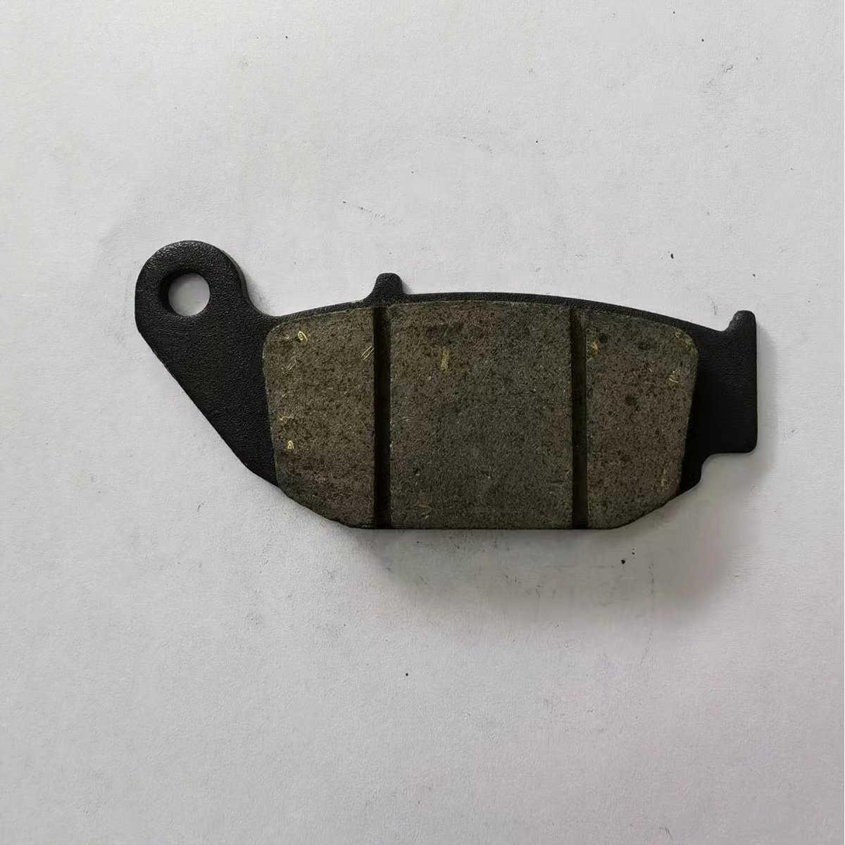 High Tech Motorcycle Parts and Accessories INVICTA TRASERO Motorcycle Brake Pad for TVS Rear RTR