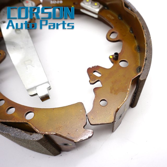 Auto Brake Systems Brake Shoe Front 04495-0K120 for 2005-2015 Fortuner HILUX 4WD