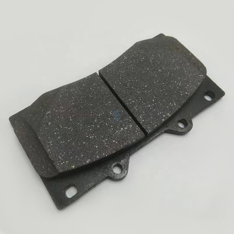 Auto Disc Brake Pads Kit D1060-1LB2B Ceramic Brake Pad for Nissan X-TRAIL PATROL Y62