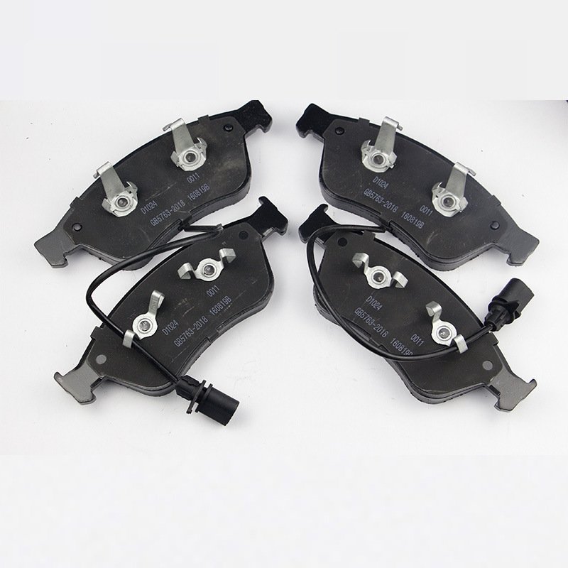 CHINA Auto Brake System Auto Spare Parts Genuine Front Rear Disc Carbon Ceramic Truck Disc Brake Pads