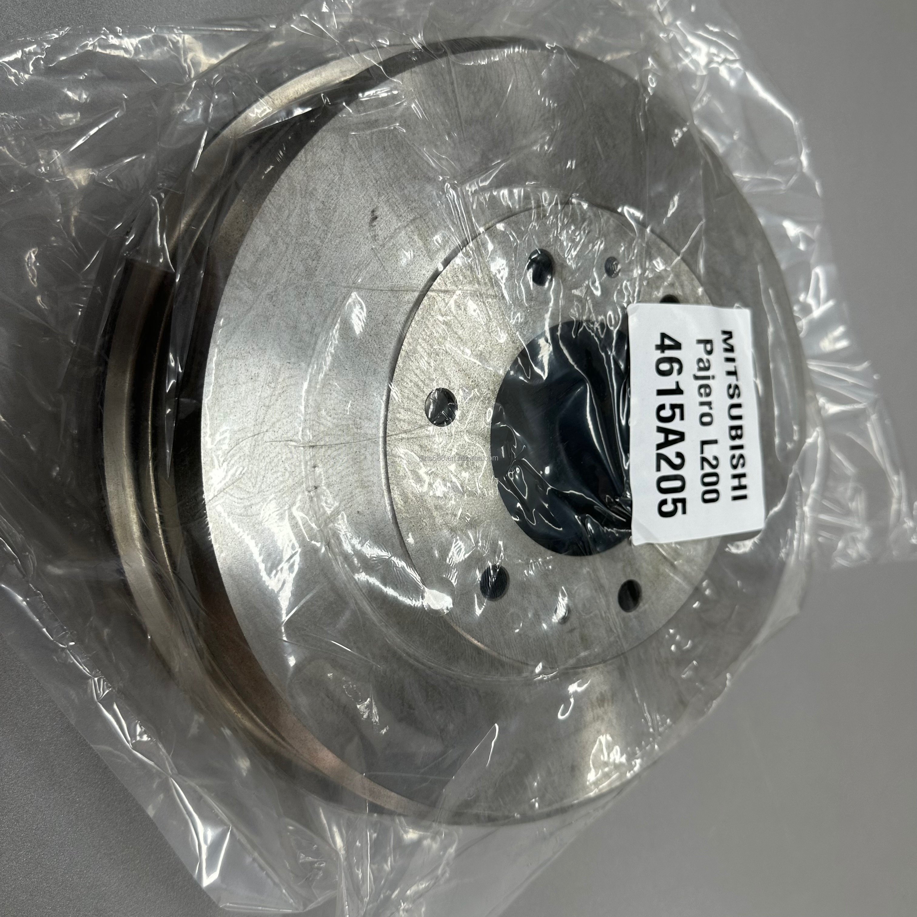 6000609724 4615A205 Auto Parts Rear Brake Drum for Pickup Mitsubishi L200 PAJERO SPORT II Triton MN102439 4615A127