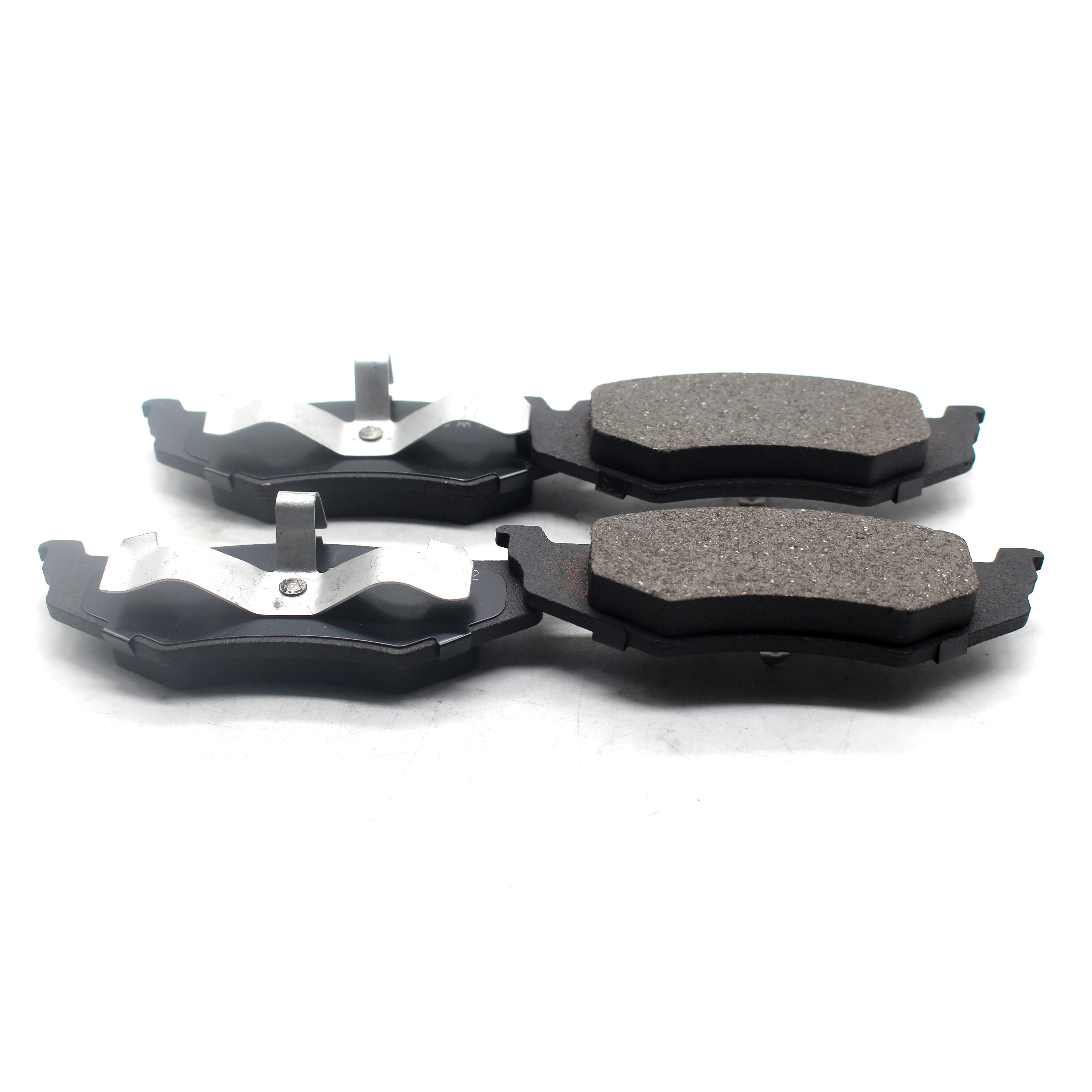 Auto Brake Pad Manufacturer Ceramic Brake Pads for CHRYSLER/DODGE/PLYMOUTH D641/D658/D759/D782 05011630AA/05019767AA GDB1234