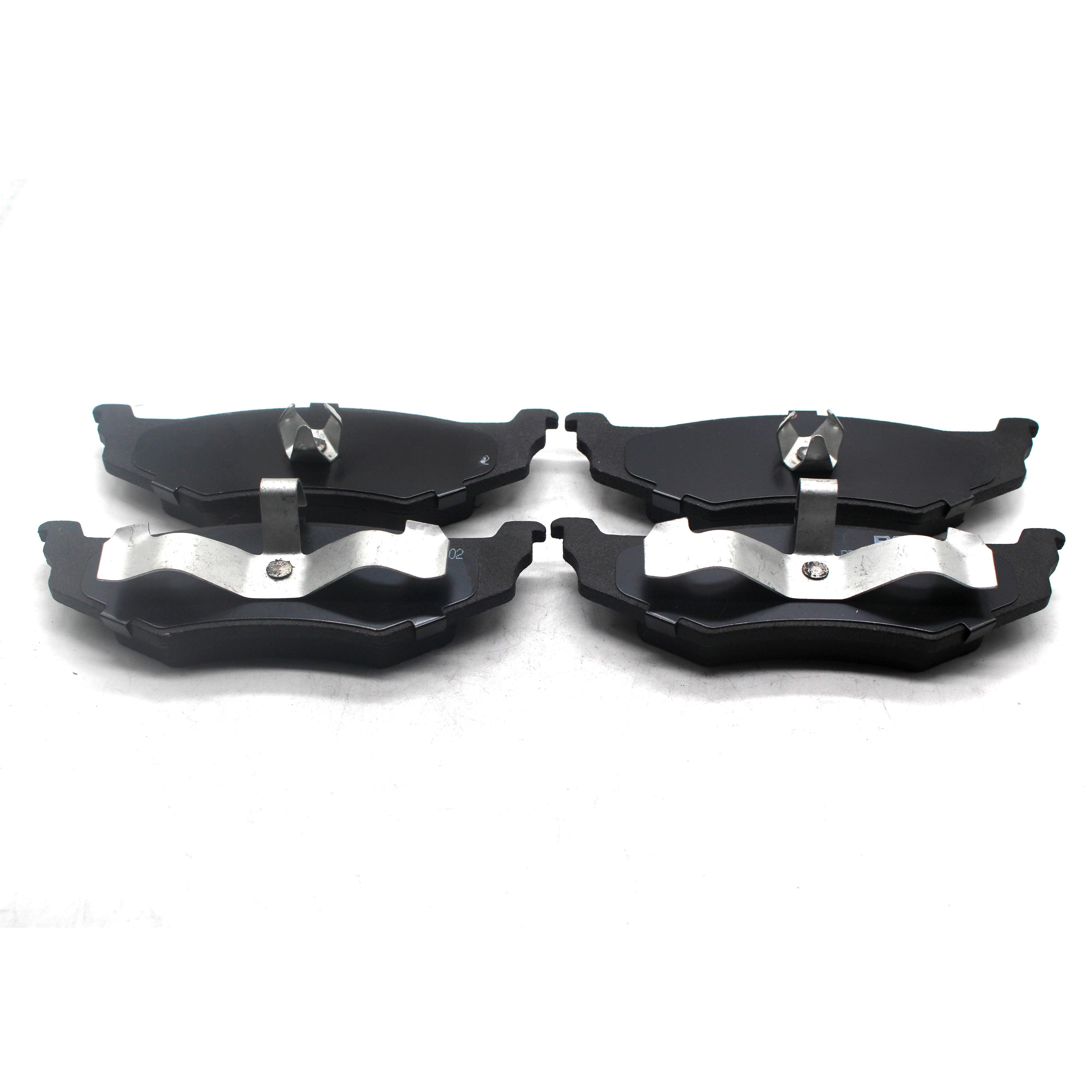 Auto Brake Pad Manufacturer Ceramic Brake Pads for CHRYSLER/DODGE/PLYMOUTH D641/D658/D759/D782 05011630AA/05019767AA GDB1234