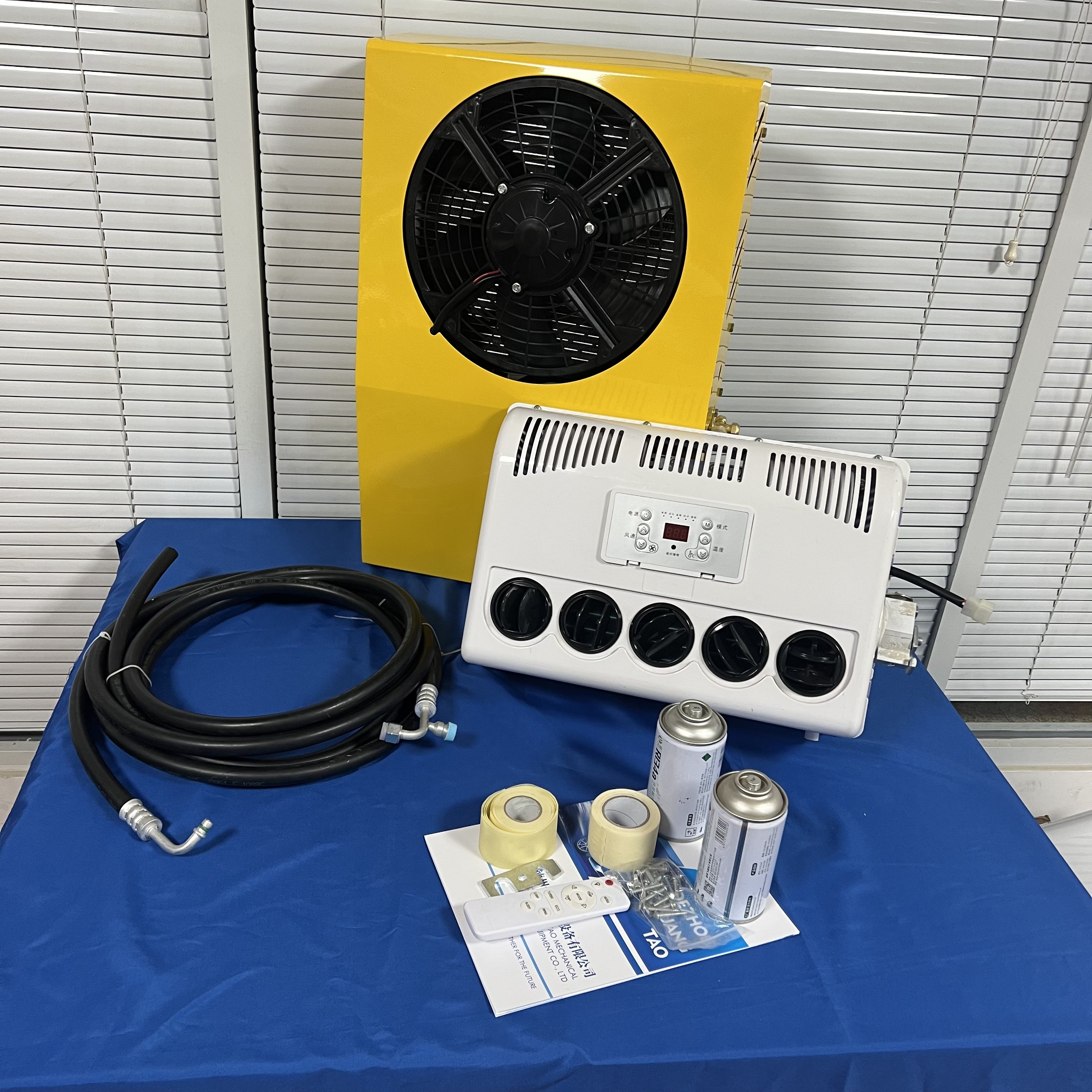 12 Volt Electric Parking Cabin Air Conditioner for Trucks 12v 24v Car AC Auto Parking Conditioner
