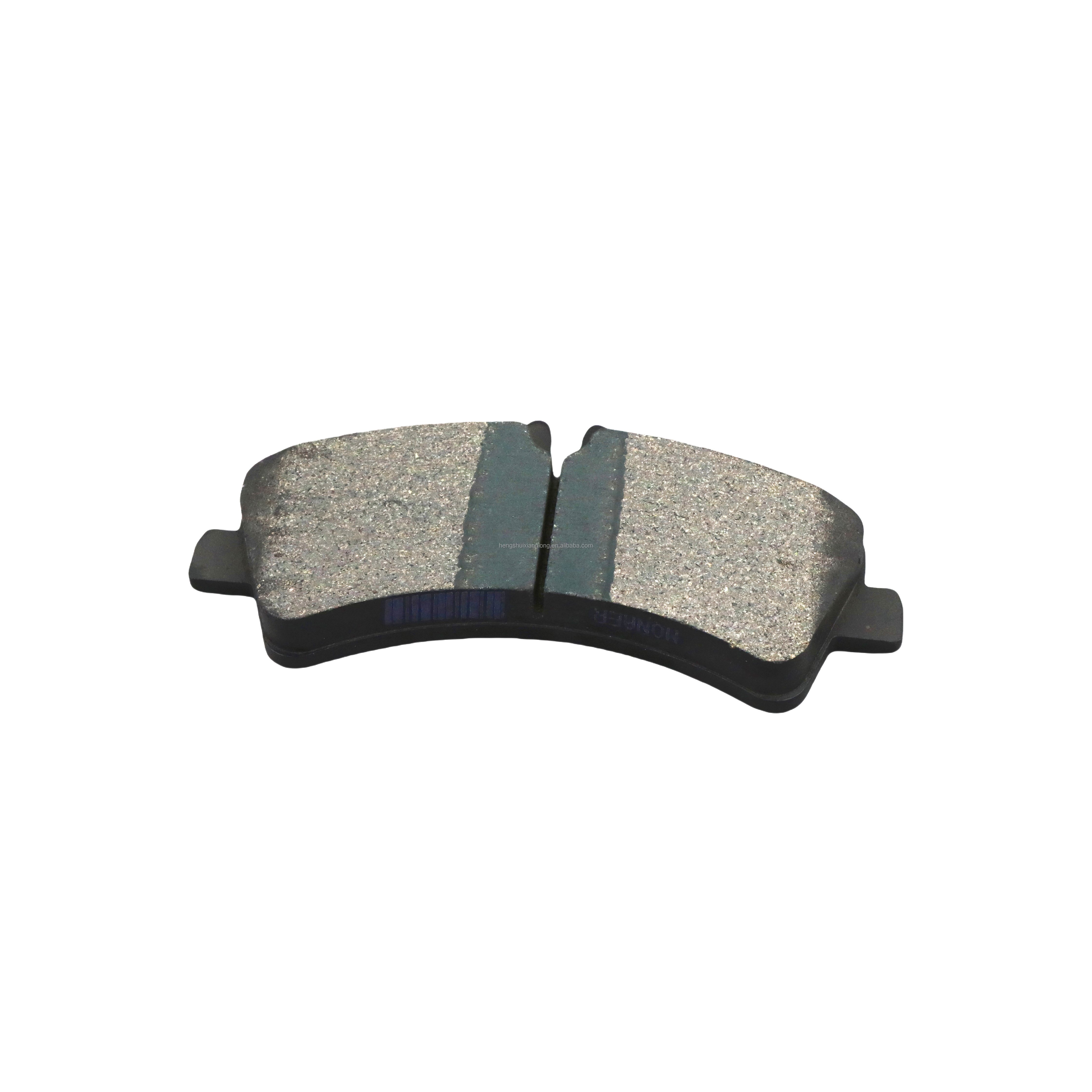 D1318 High Performance Brake Pads M0946 Ceramic Rear Disc Brake Pad for Mercedes-Benz