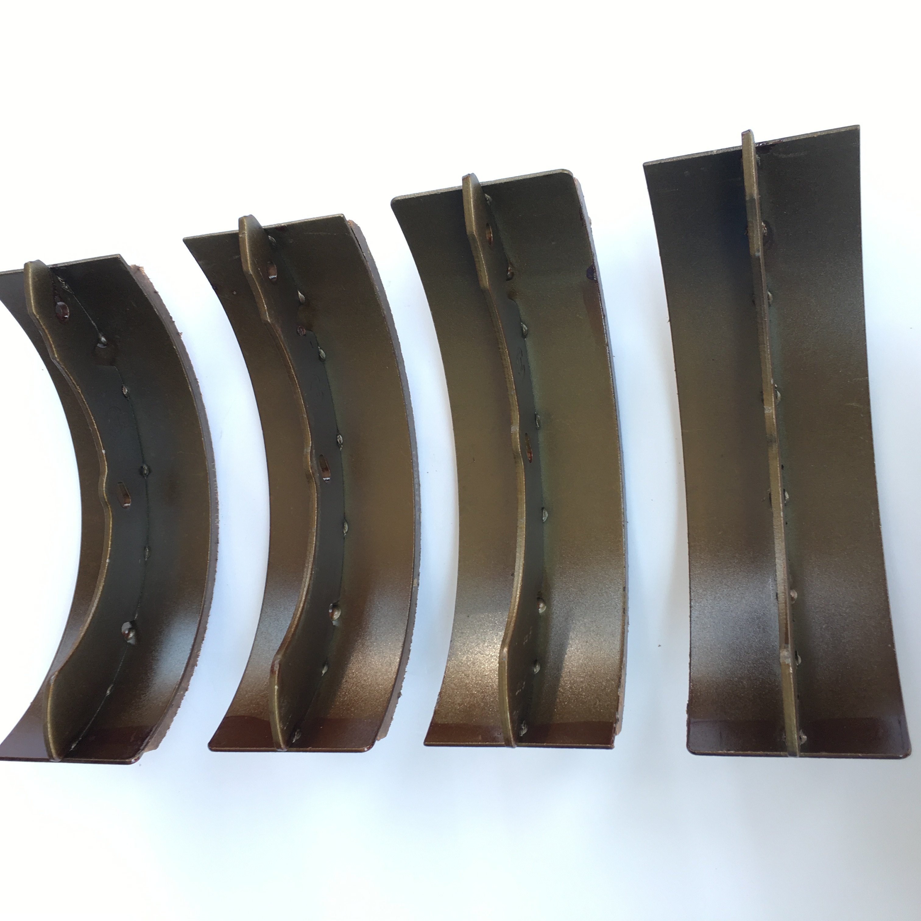 Manufacturer Sells High Quality Auto Drum Brake Shoe Assembly and Brake Shoe 600P