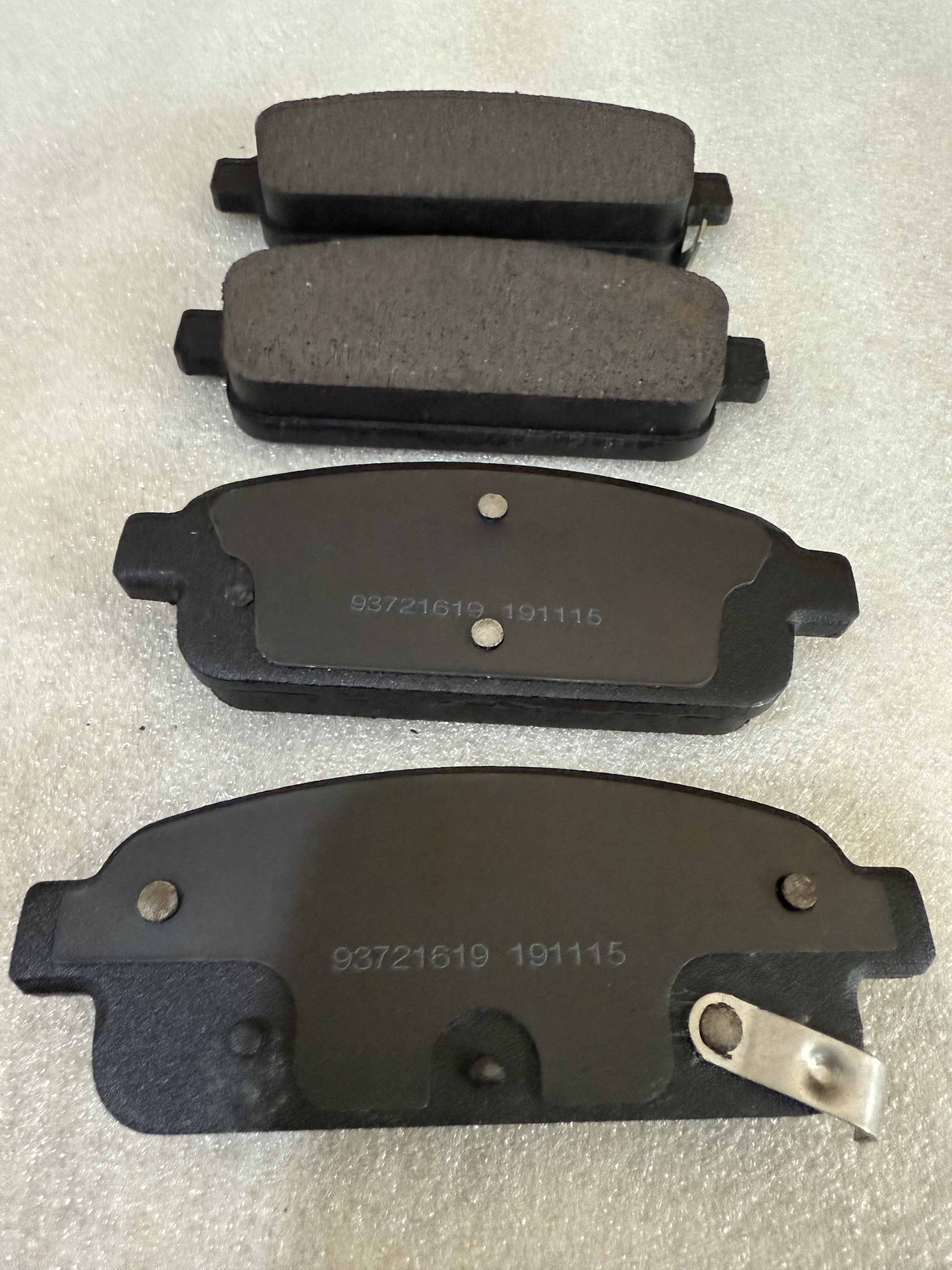 Car Spare Parts Car Brake Pads for Chevrolet Aveo Cruze 2016 Trax Buick Encore 13301207 13411380 13412272 13300867