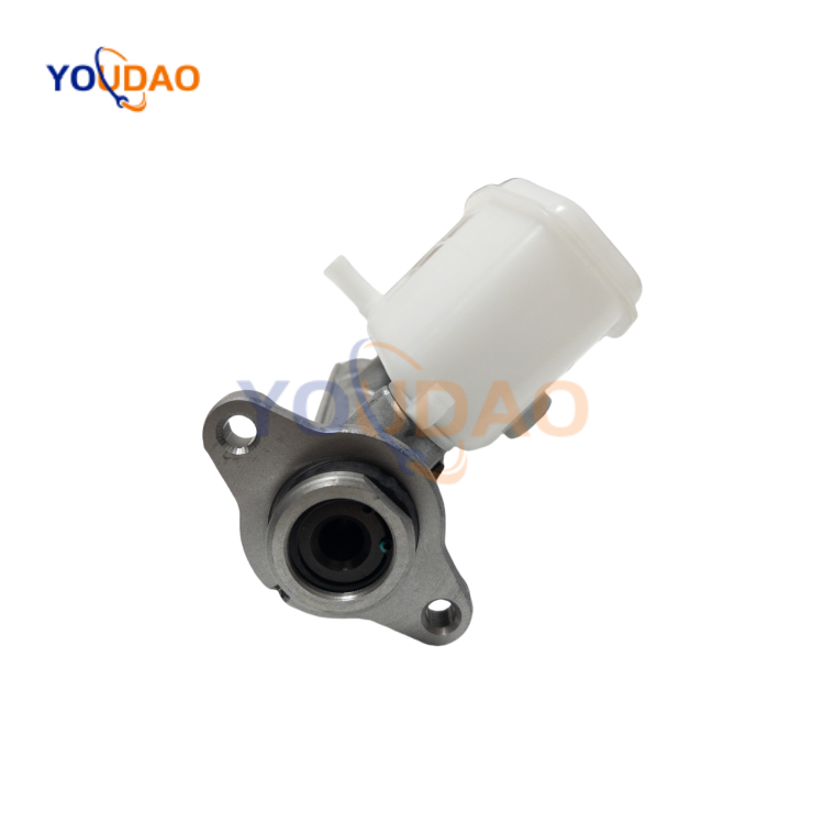 New 4720126630 2L 2KD 2RZ 3RZ Engine Car Wholesale Auto Parts Brake Master Cylinder OEM 47201-26630