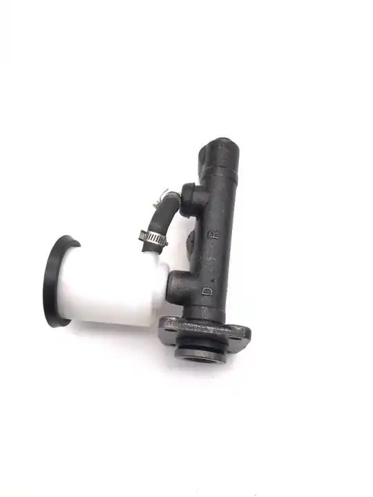 High Quality Car Parts Brake Master Cylinder for Pickup 22R Engine 4720135270 PMK207 PICKUP