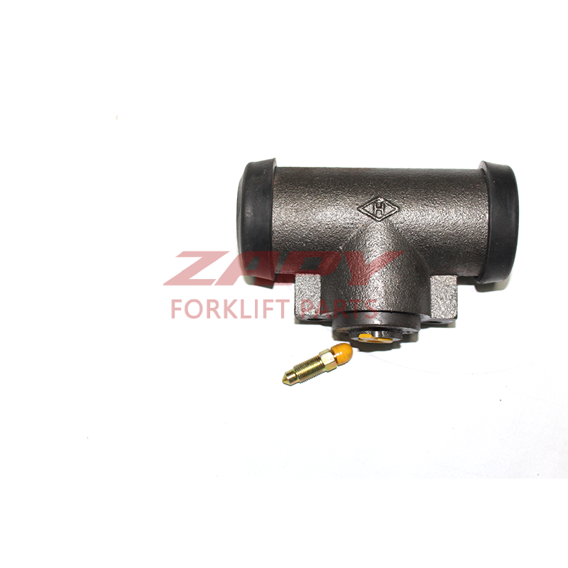High Quality Forklift Parts Brake Wheel Cylinder E02Z3-70301