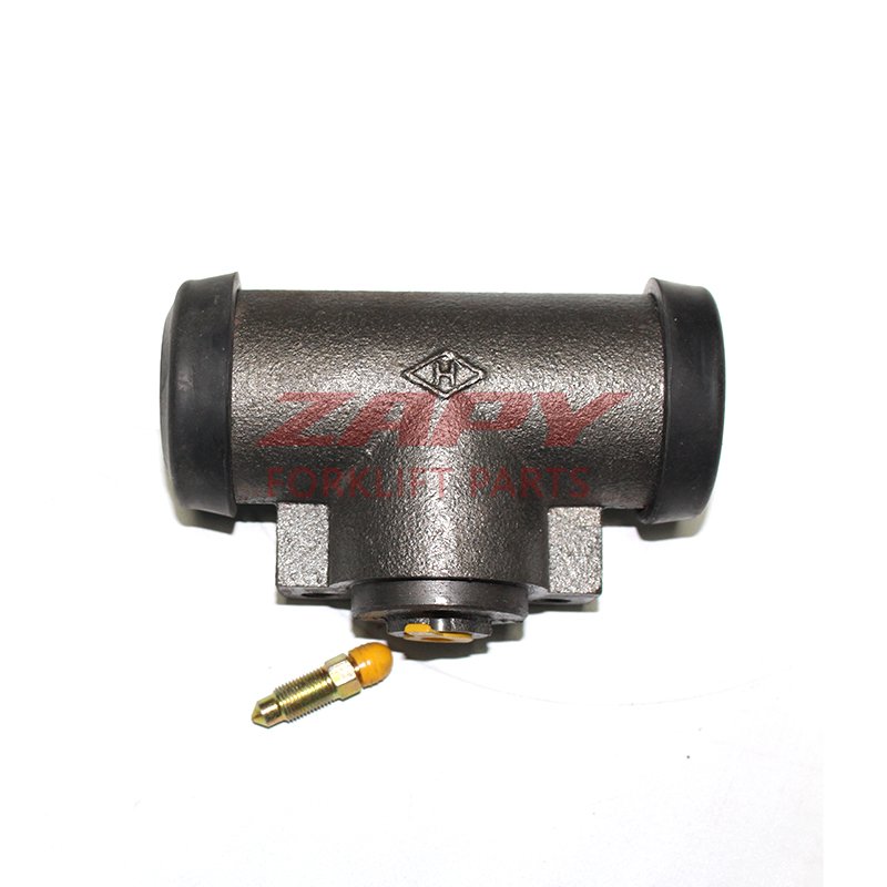 High Quality Forklift Parts Brake Wheel Cylinder E02Z3-70301