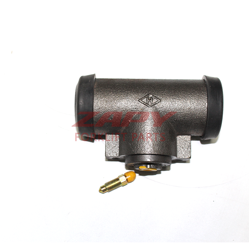 High Quality Forklift Parts Brake Wheel Cylinder E02Z3-70301
