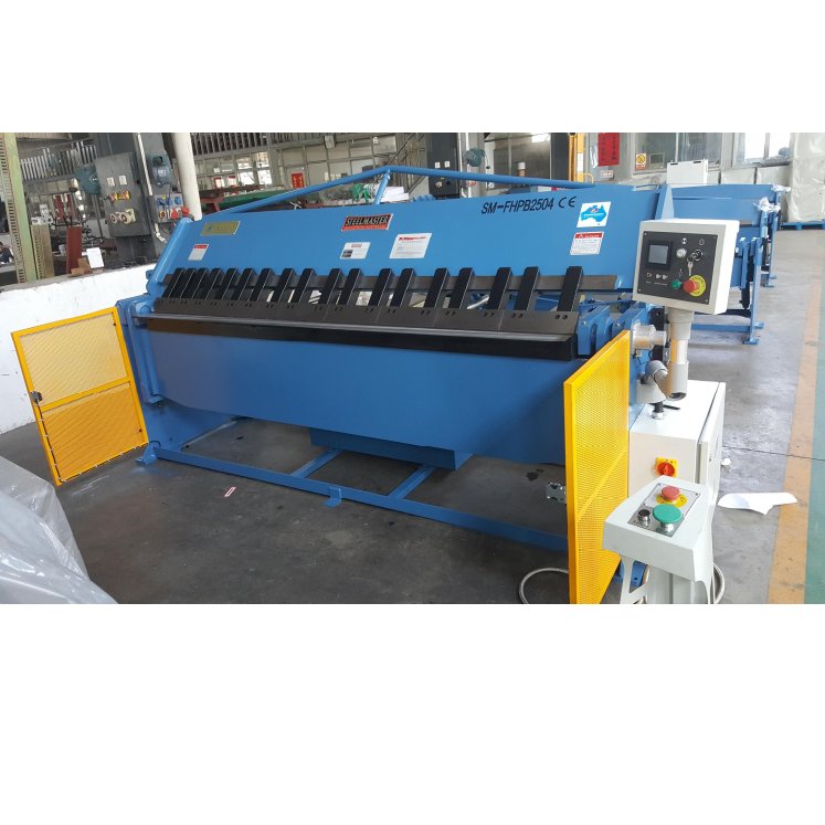 High-accuracy Hydraulic Folding Machine Machine for Folding Stainless Steel With D300 Digital Display CE Type