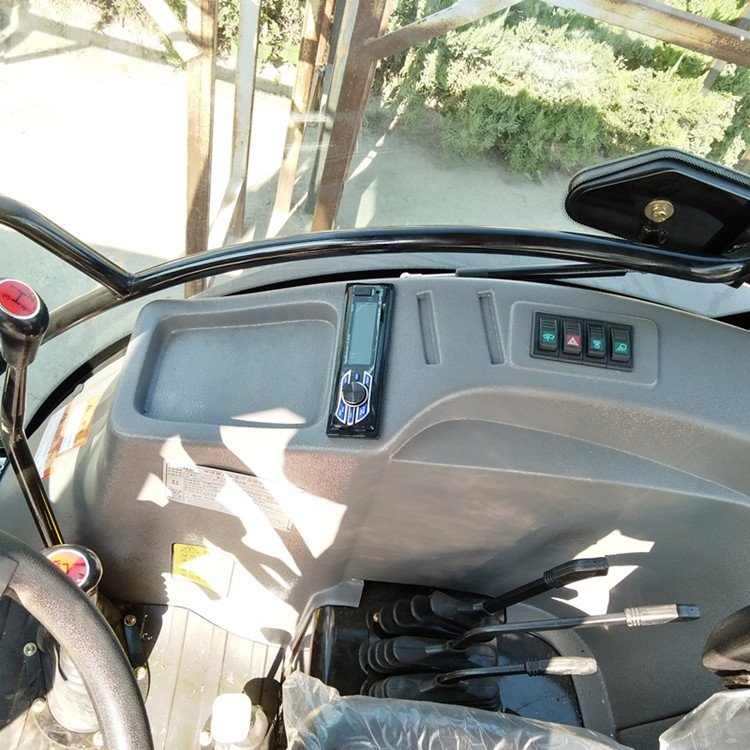 High Quality 90HP Farm Tractor / Farm Equipment / Agricultural Equipment