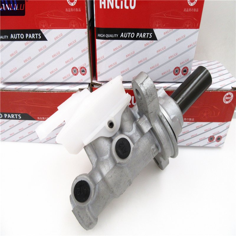 Quality Brake Master Cylinder Suitable for Toyota 47201-28661 47201-28660 47201-28041
