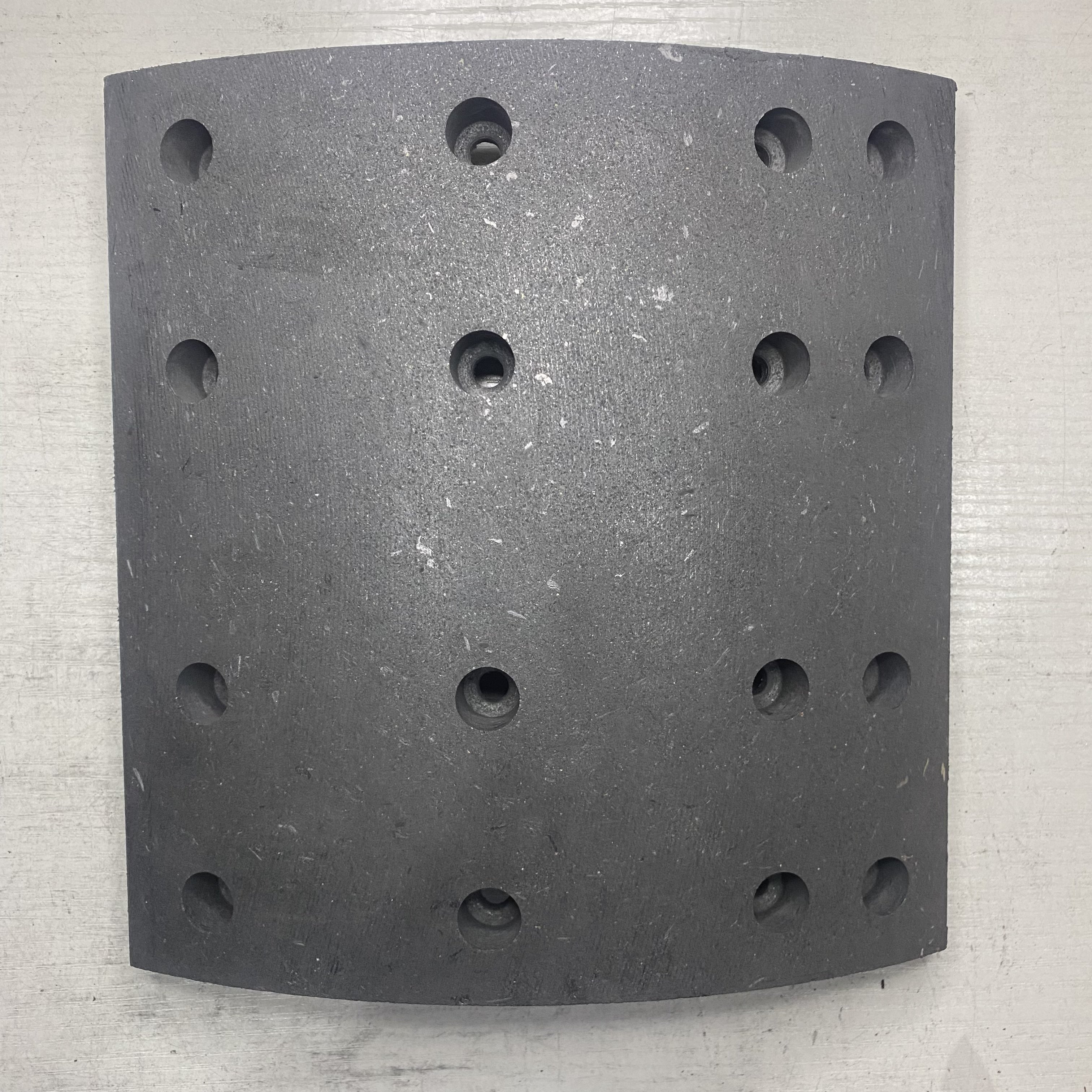 Factory Supply High Quality Ceramic Brake Lining CA33 CA/33 L-636 for Guerra Randon Trailers Truck DAF Tractors