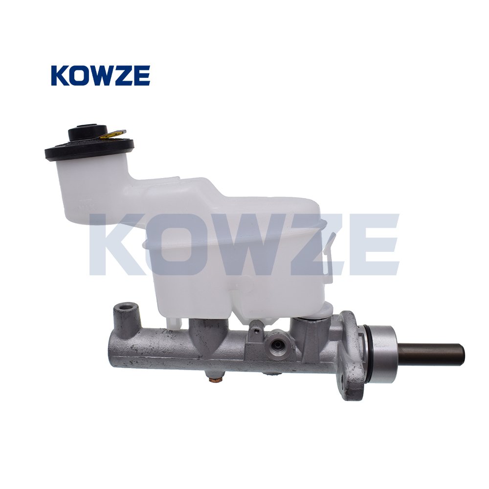 Brake Master Cylinder for Toyota Innova Fortuner Hilux KUN40 KUN51 KUN26 KUN60 47201-0K010
